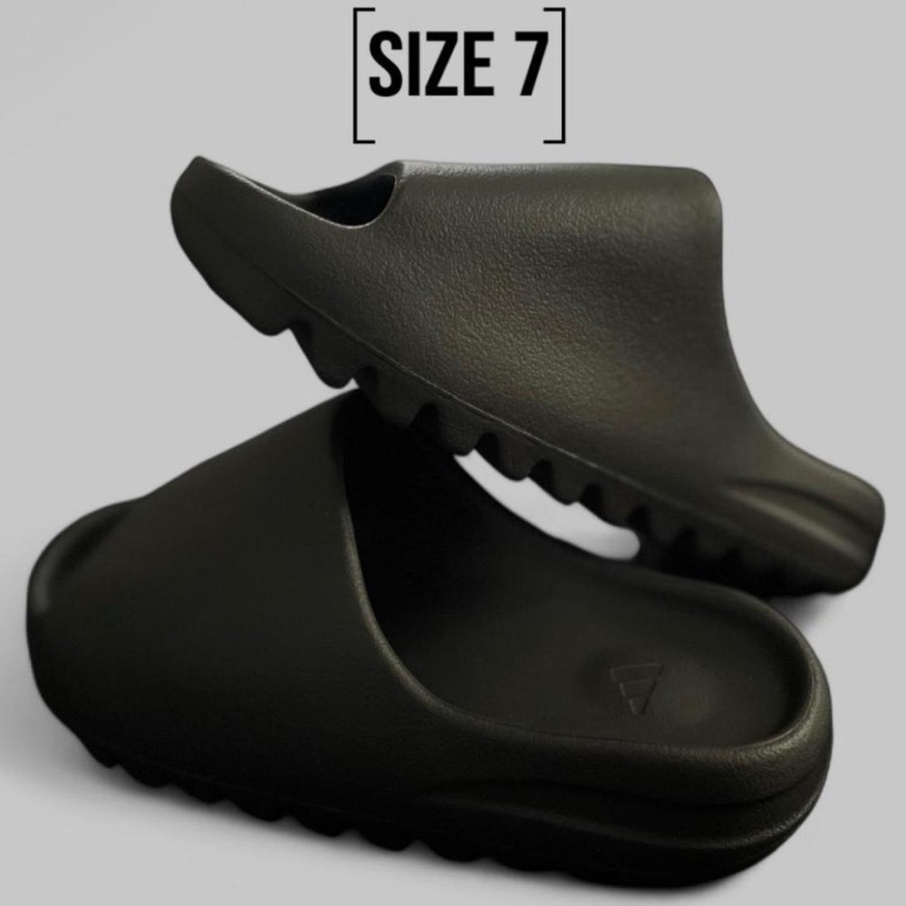 adidas onyx Yeezy slides